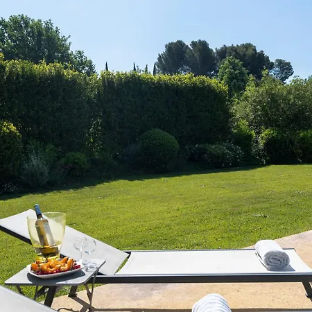 Indigo Villa Saint-Remy-de-Provence